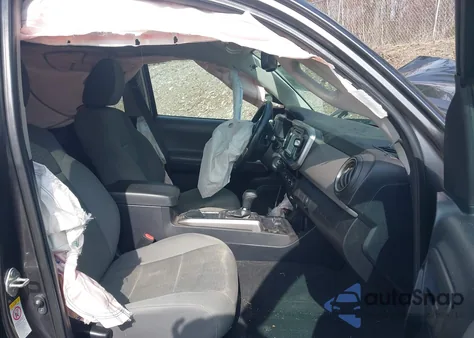 2018 Toyota Tacoma Sr5 V6 z USA, uszkodzony, nr VIN 3TMCZ5AN8JM144064